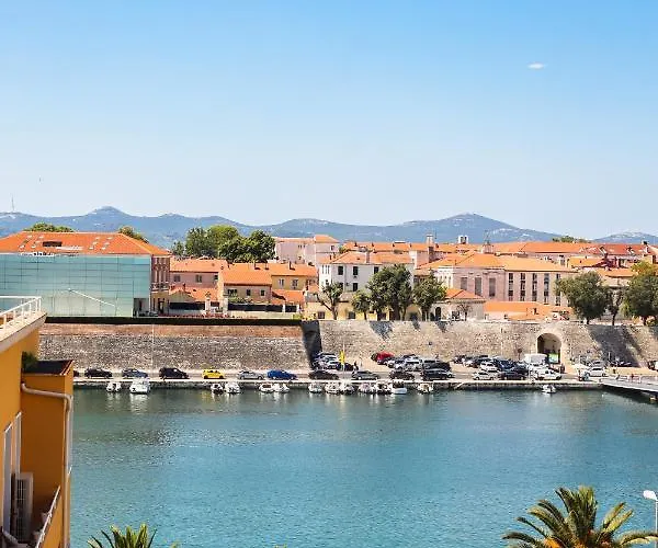 Appartamento Sea View In The Center With Free Parking